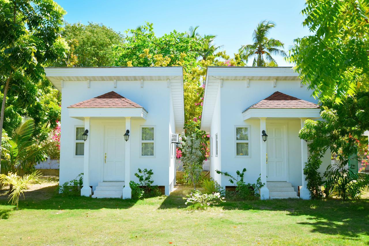 Casablanca By The Sea Hotel Olango Island Exterior foto