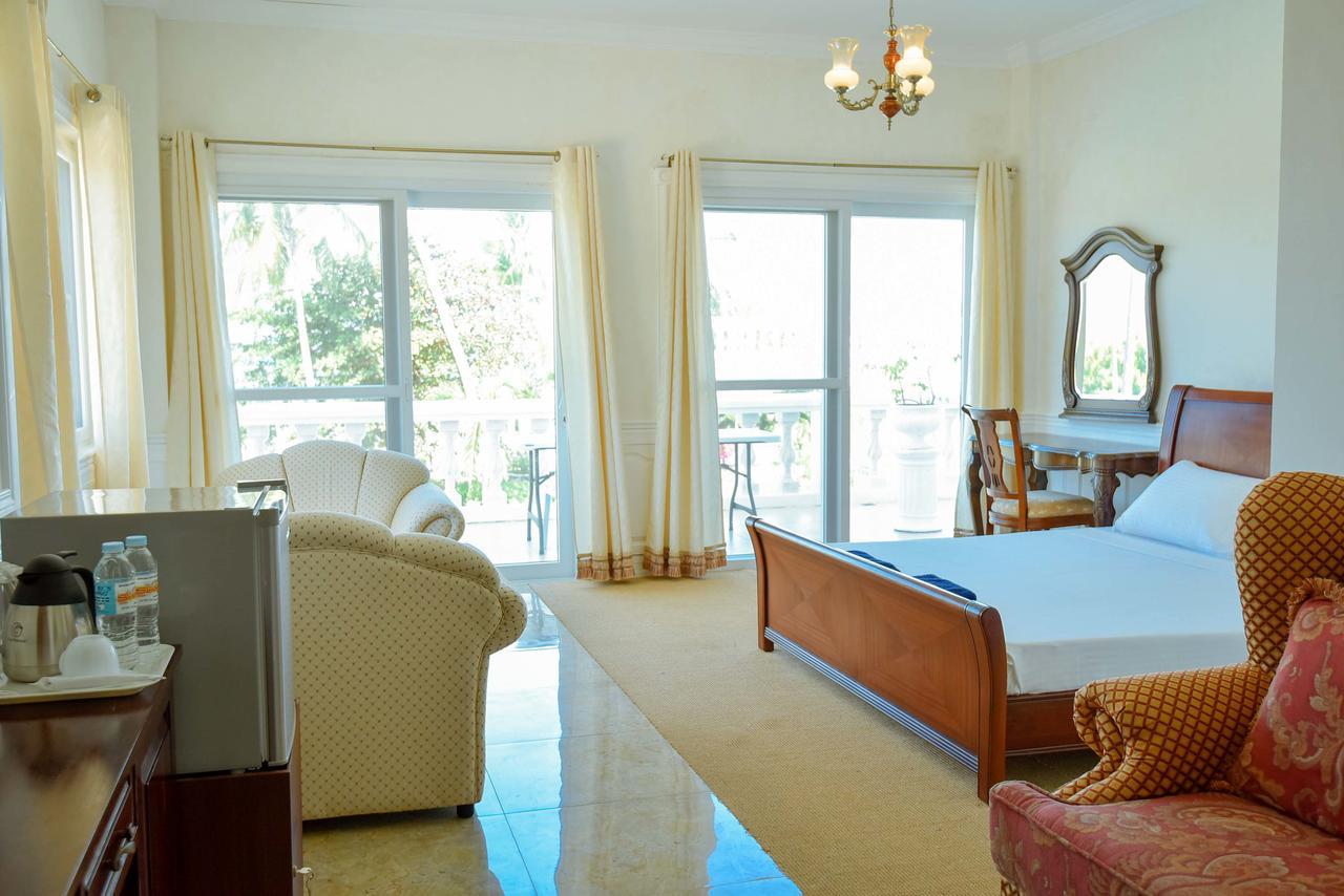 Casablanca By The Sea Hotel Olango Island Exterior foto